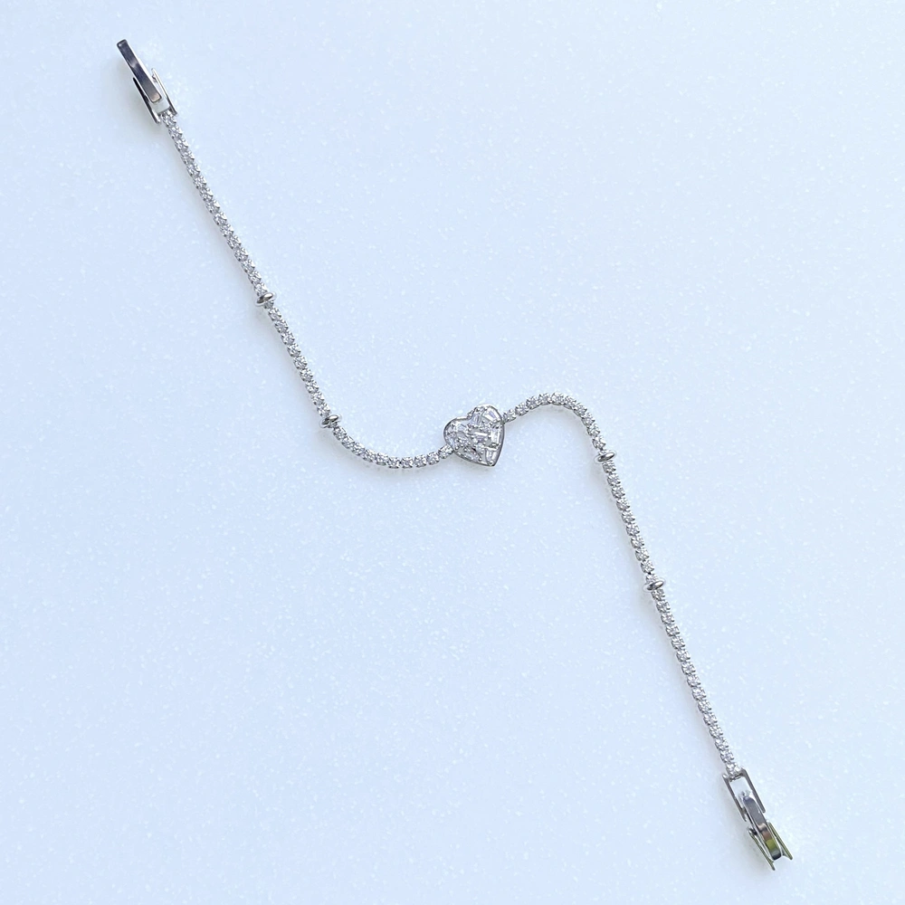 Baget Taşlı Kalpli Minimal Bileklik