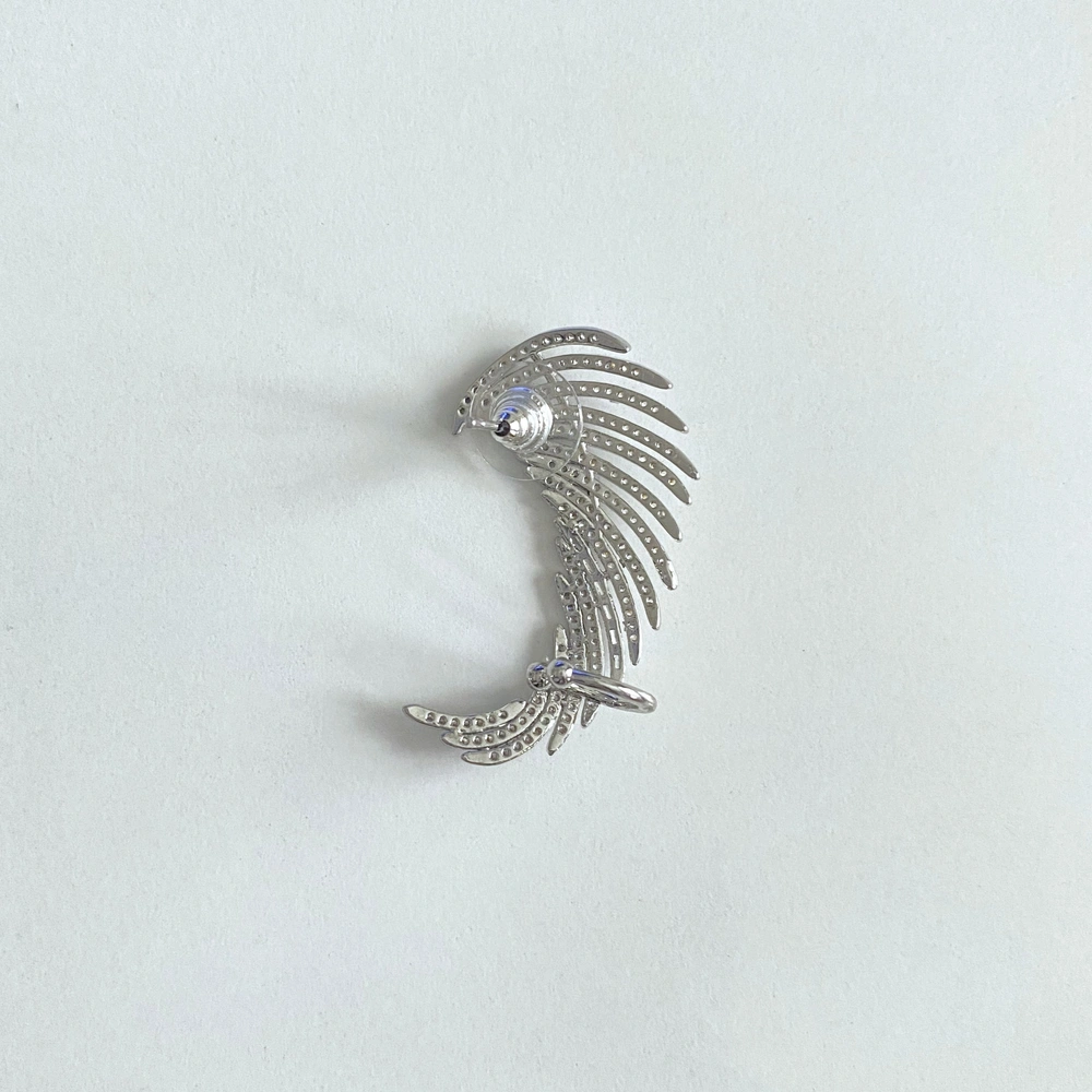 Kanat Model Taşlı Kıkırdak Küpe